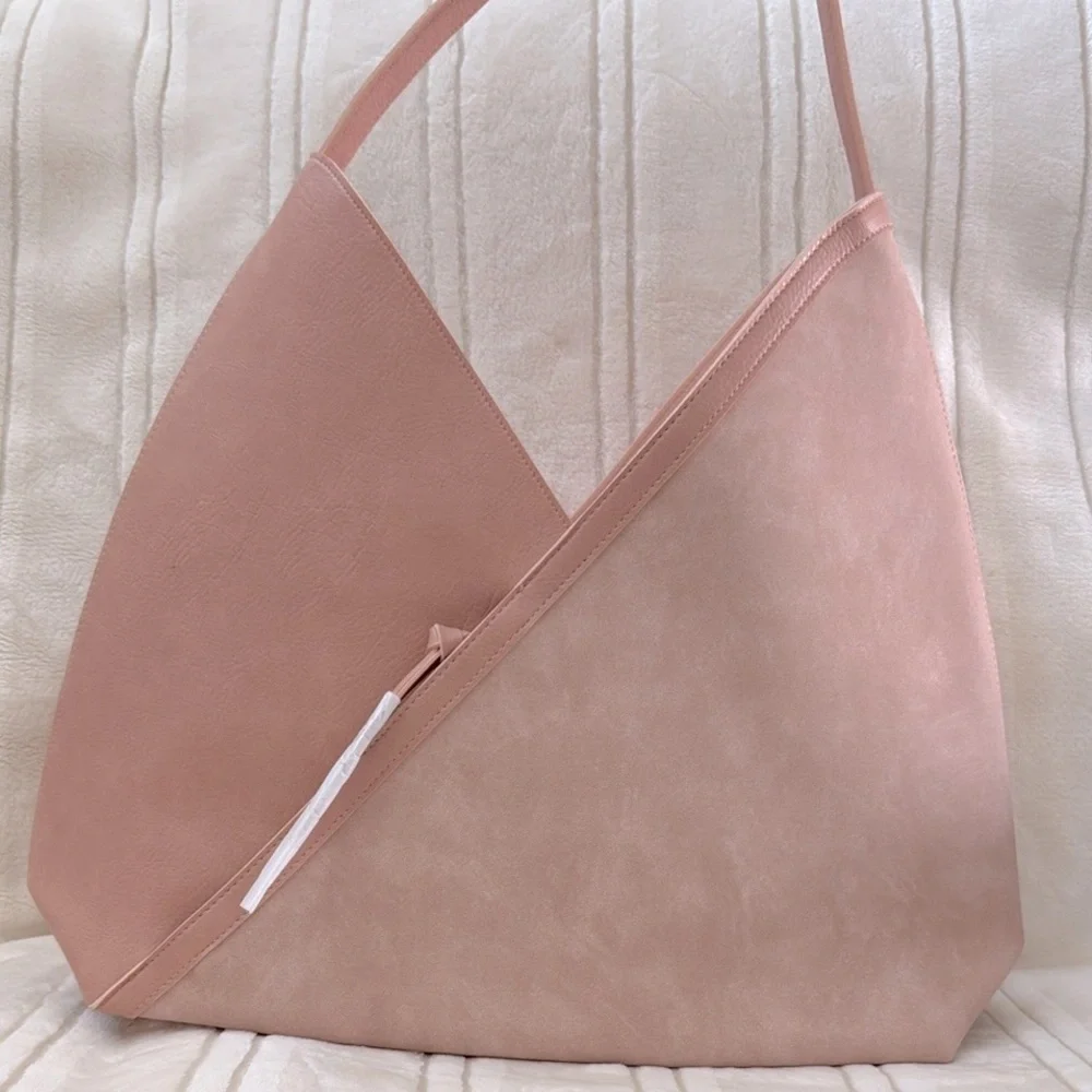 Geometric Design Hobo Shoulder Bag in Blush